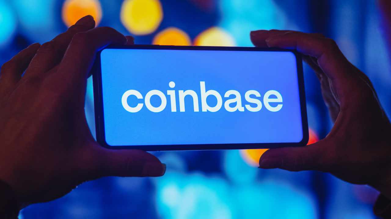 Coinbase receives FIU approval and is back in the Indian market