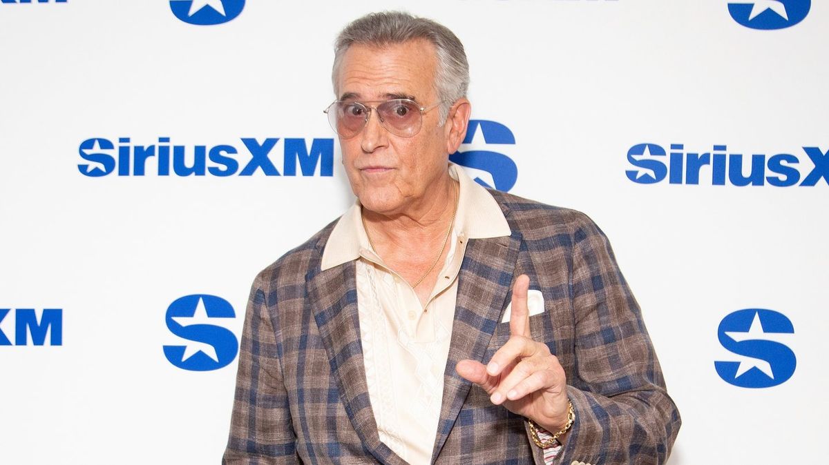 Evil Lifeless star Bruce Campbell shares well being replace after revealing ‘treatable however not curable’ most cancers analysis