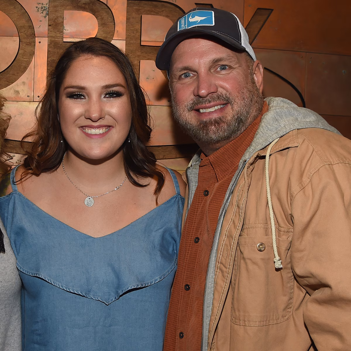 Garth Brooks’ Daughter Fears He’ll Be Mourned Like Dolly Parton