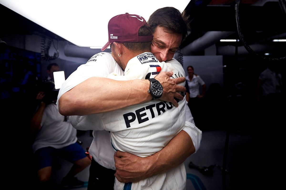 “How can you allow this?” Toto Wolff Reveals Niki Lauda Story Behind Lewis Hamilton’s Iconic F1 Pole