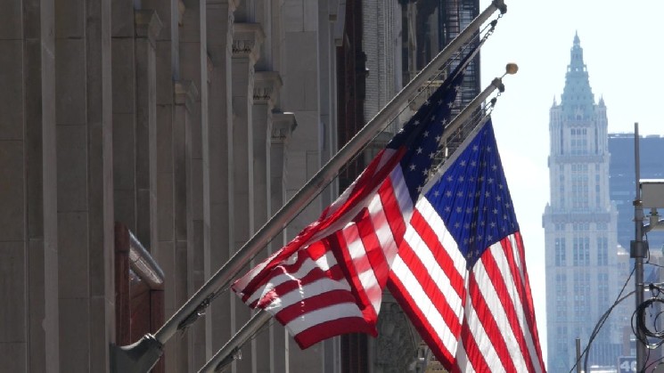 New York Warns of Fake Crypto and AI Scams as Losses Reach $8 Billion
