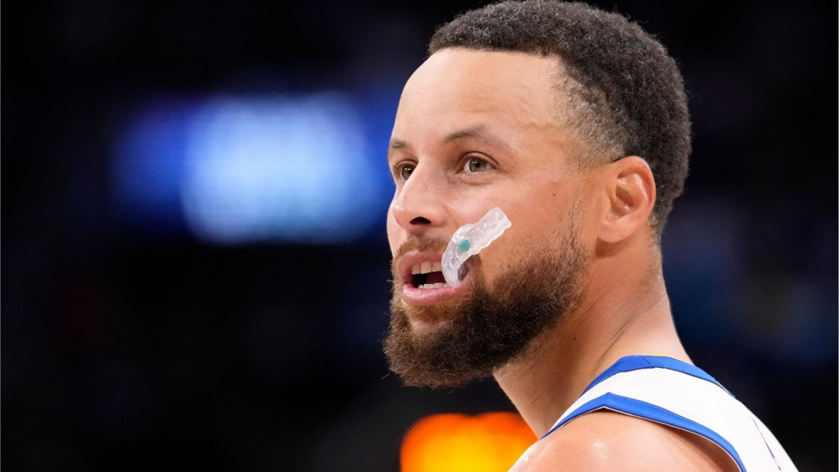 Stephen Curry Puts Warriors Contract Extension on Hold but Sends Clear Message About His Future