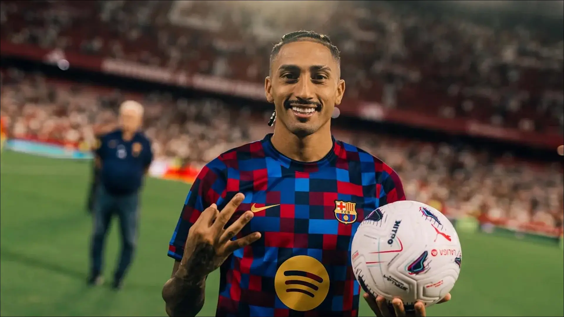 Barcelona Legend Reveals Surprise Ballon d’Or Pick