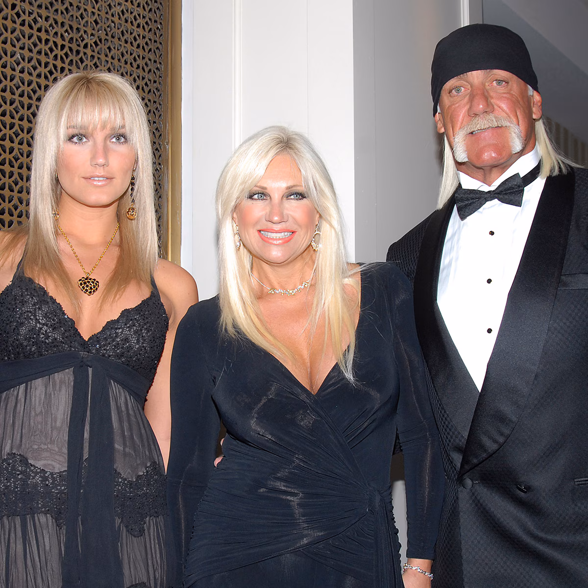 Brooke Hogan Slams Mom Linda for “Rewriting” Dad Hulk Hogan’s Affair