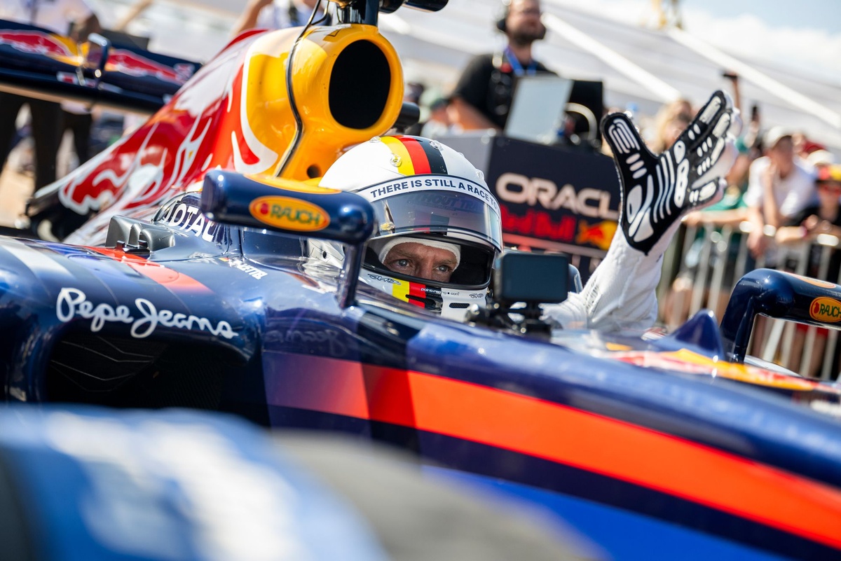 F1 World Champion Among Drivers for Race of Champions’ First New Zealand Event
