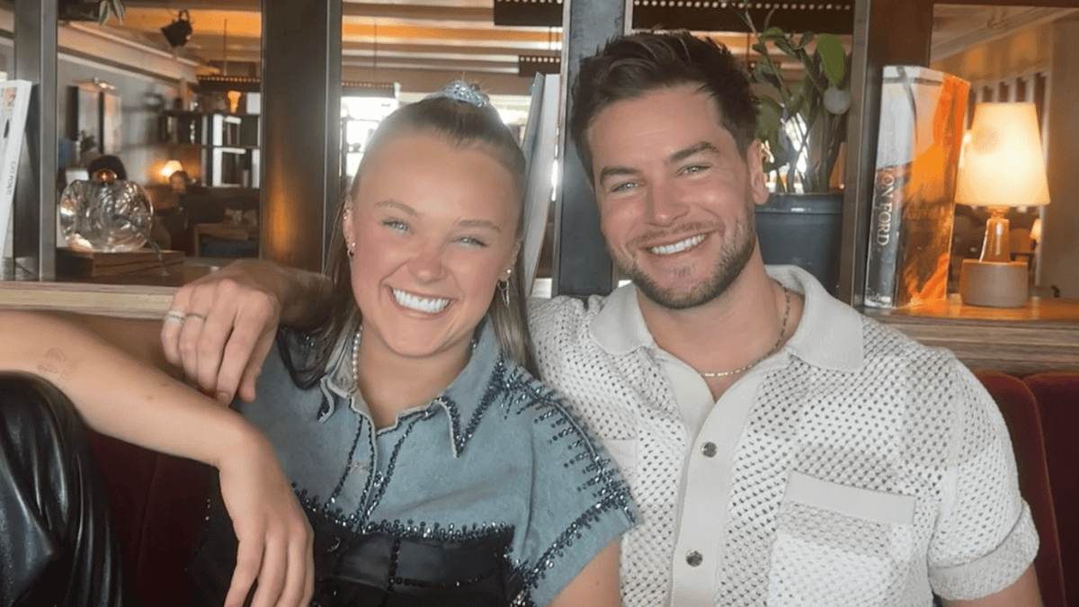 JoJo Siwa ‘never thought it possible’ she’d date men before meeting Chris Hughes