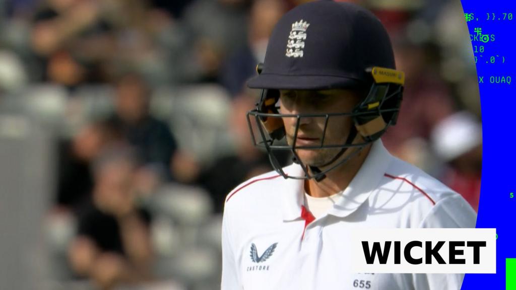 Joe Root falls lbw to Razaullah Khan again in England vs Pakistan Third Test