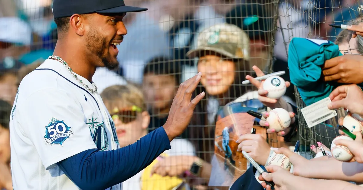 Julio Rodríguez Earns Mariners’ Nomination for 2026 Roberto Clemente Award