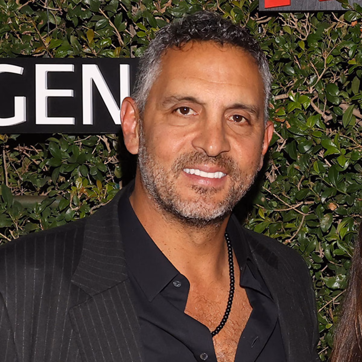 Mauricio Umansky Reacts to Stepdaughter Farrah Aldjufrie’s Pregnancy