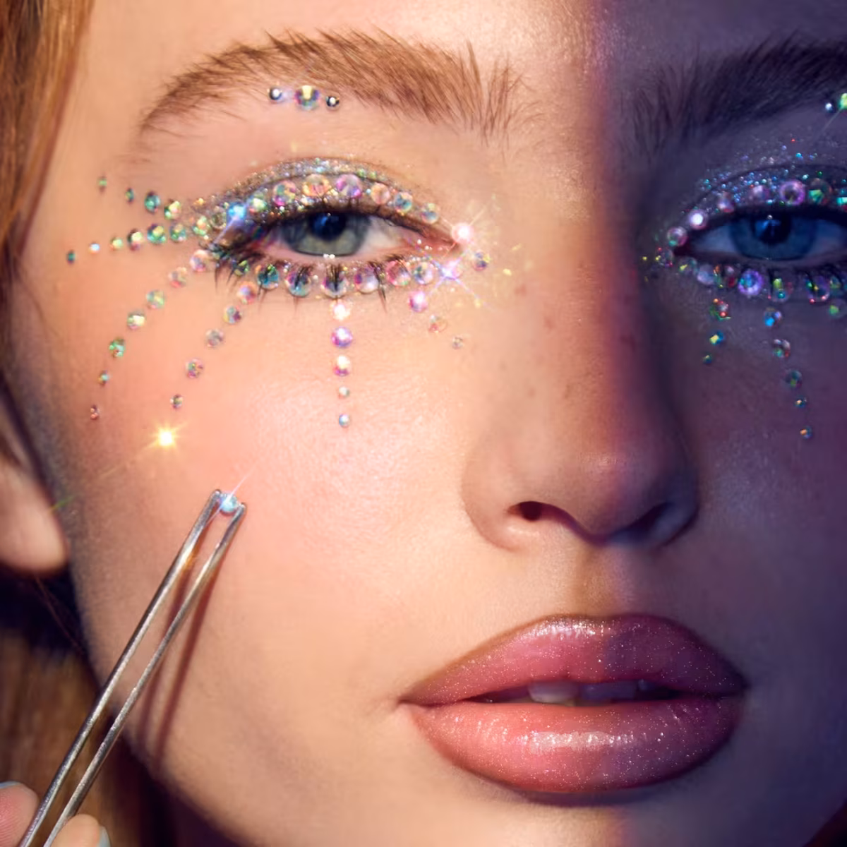 Maximalist Makeup Replaces “Clean Girl” Beauty as 2027’s Top Trend