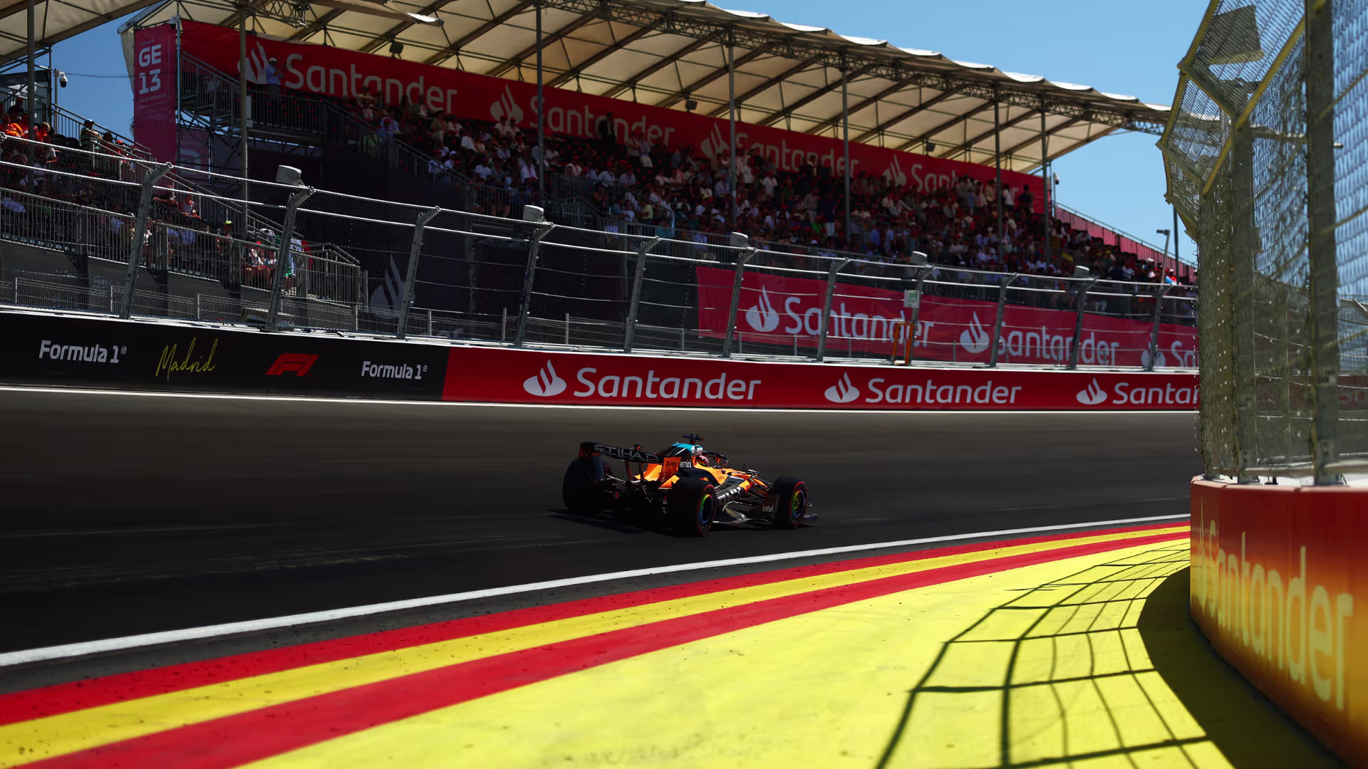 Norris claims scintillating pole for Spanish GP
