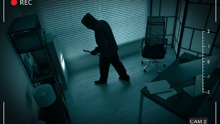 Prosecutors Allege Cybercriminal Directed $2.6M Crypto Heist From Prison