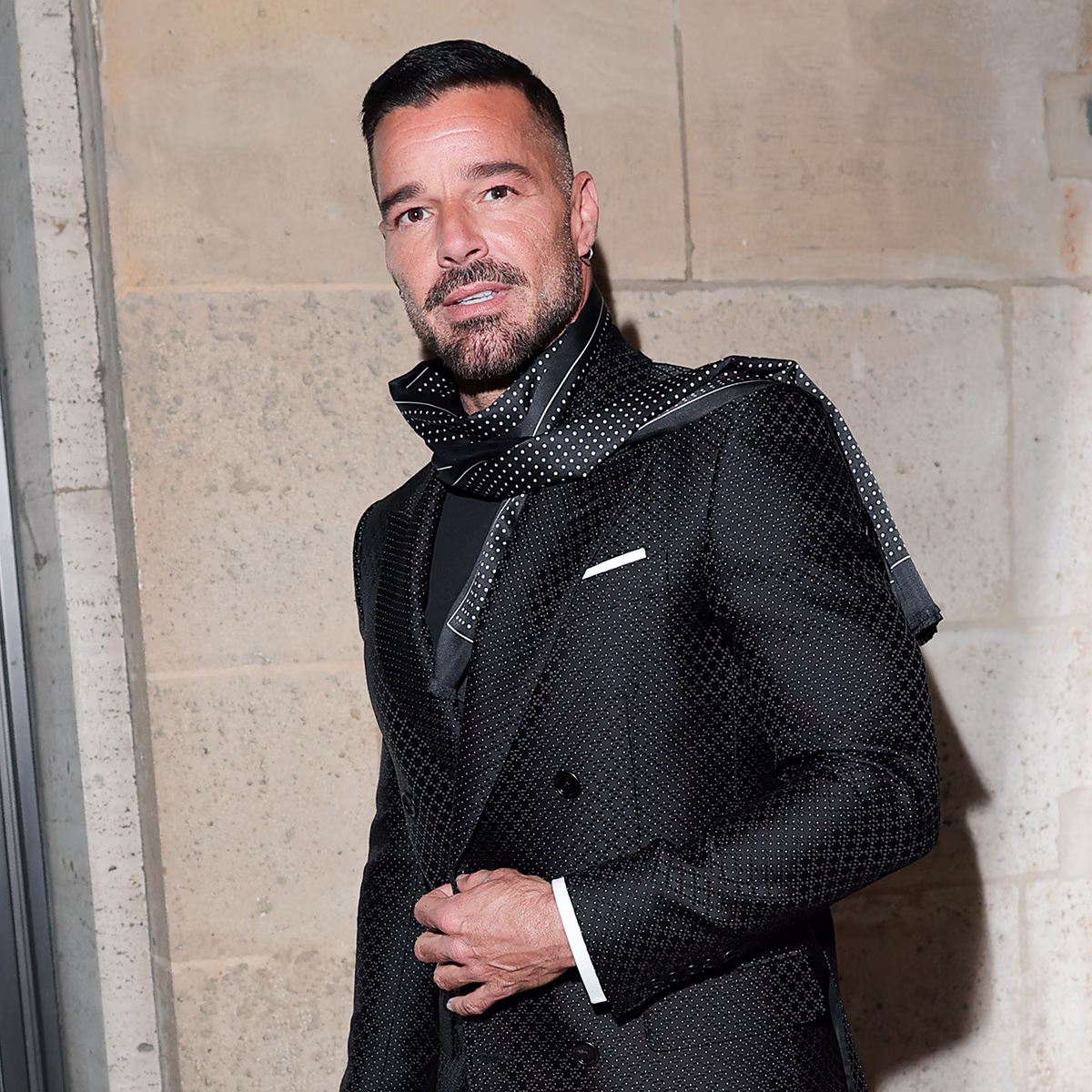 Ricky Martin Turns Heads With Bold Honey Blond Transformation