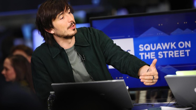 Robinhood CEO: Companies Should Not Hold Veto Power Over Stock Tokens Amid AMC Feud