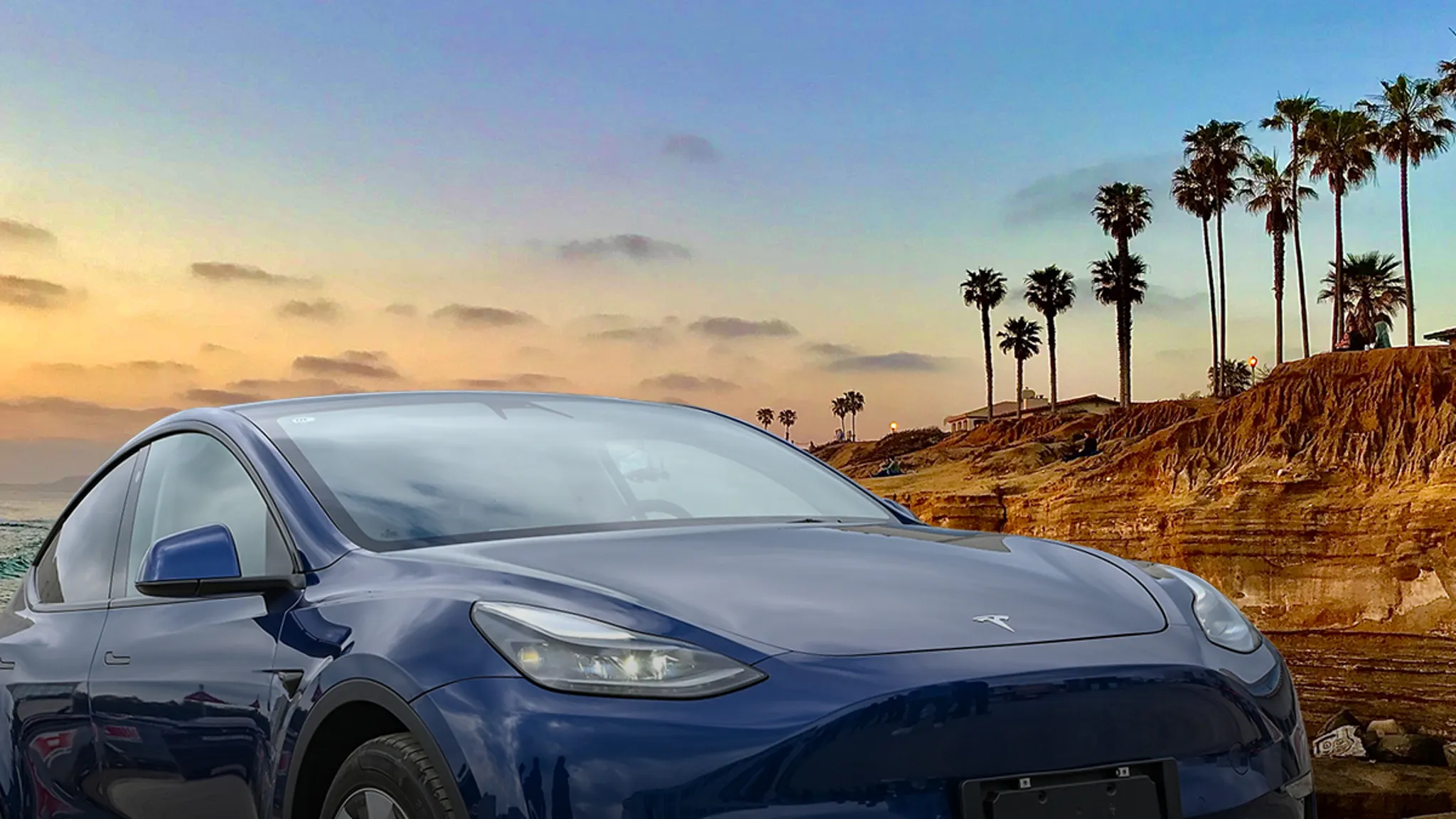 Suspected Tesla Thief Drives on Boardwalk, Hits Woman, Chased Down in Wild Video