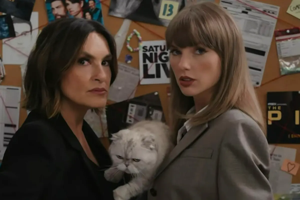 Taylor Swift and Her Cat Make Surprise Cameo at Emmys 2026