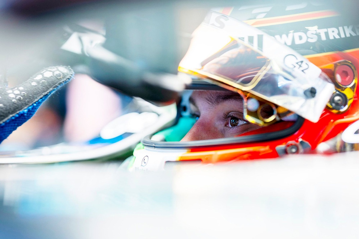 Toto Wolff Likens Kimi Antonelli to “AI agent” That Keeps Improving